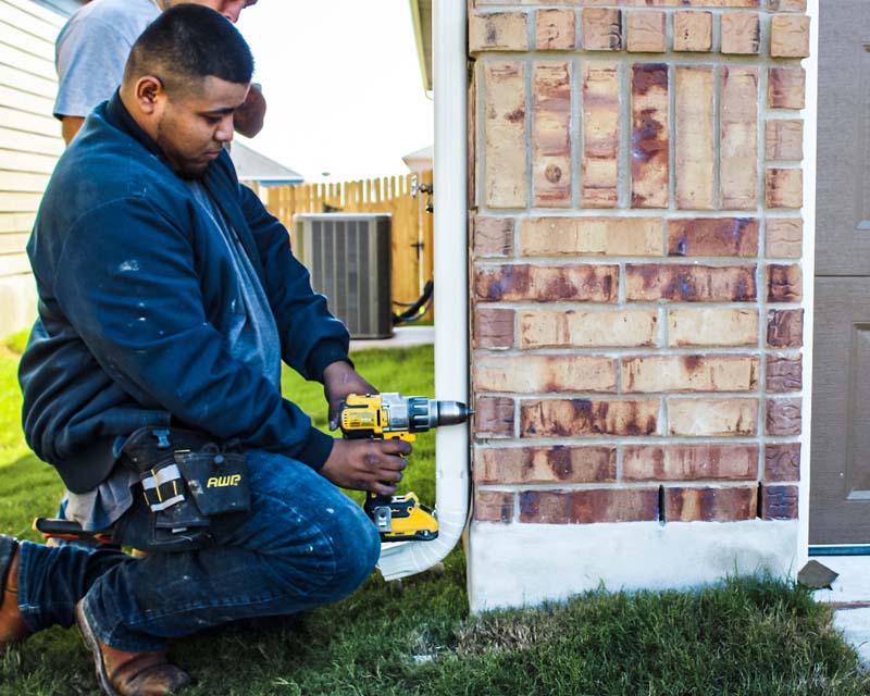 Residential Downspouts Installation Service